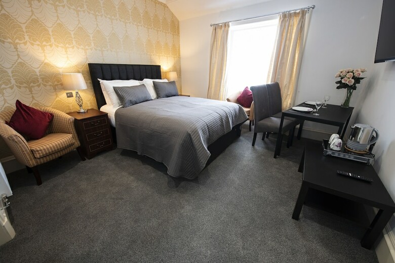 Hotel Grosvenor Suites