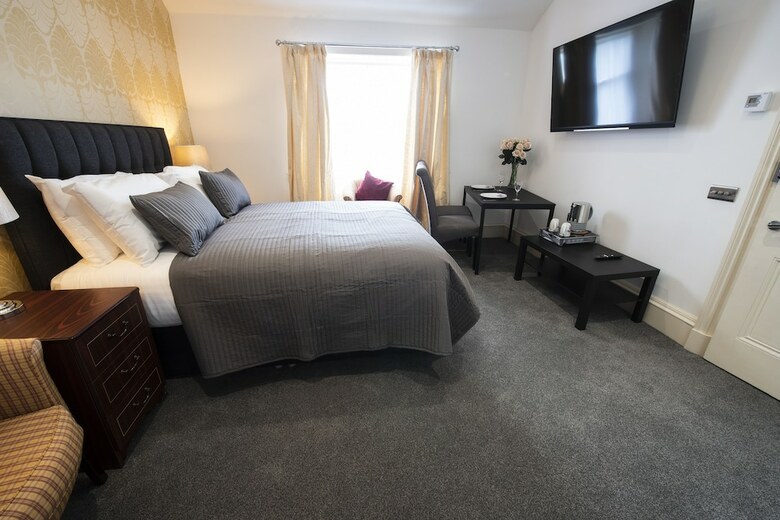 Hotel Grosvenor Suites