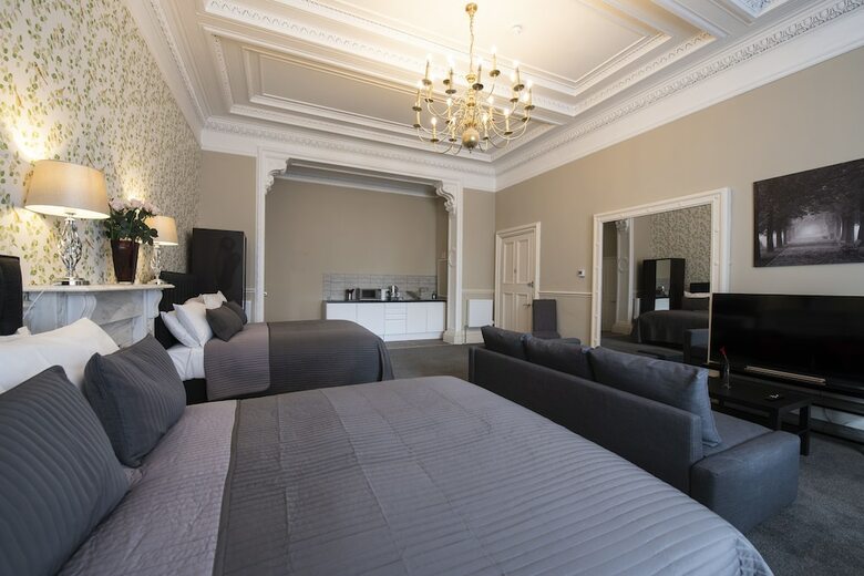 Hotel Grosvenor Suites