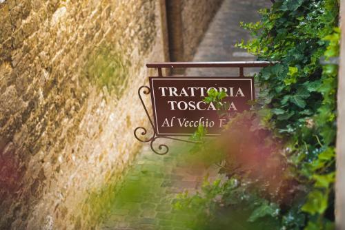 Hostal Camere & Apartments Nell'antico Borgo