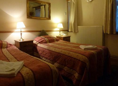 Riverside Hotel