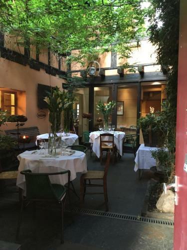 Hotel H�tel Restaurant Chut
