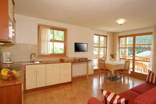 Apartments Serghela
