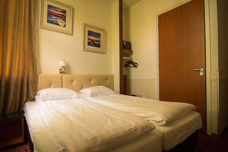 Amsterdam Downtown Hotel