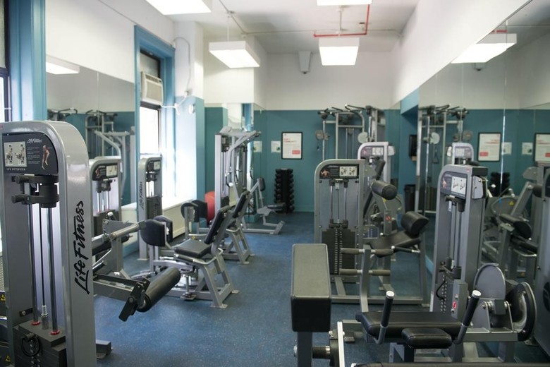 Hotel Greenpoint Ymca