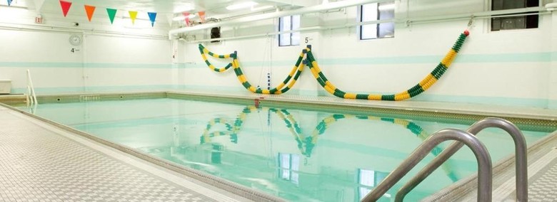 Hotel Greenpoint Ymca