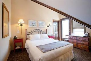 Elk Mountain Lodge