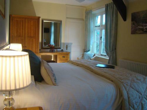 Hostal Pine Lodge