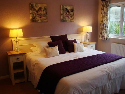 Hostal Pine Lodge