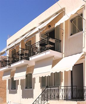 Hotel Arolithos