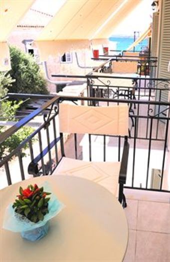 Hotel Arolithos