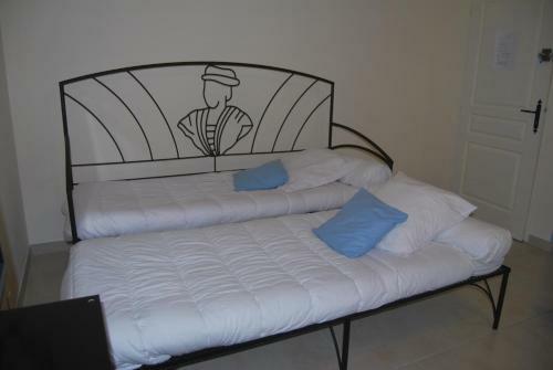 Hostal Chambre D'h�tes La Prade
