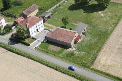 Hostal Chambre D'h�tes La Prade