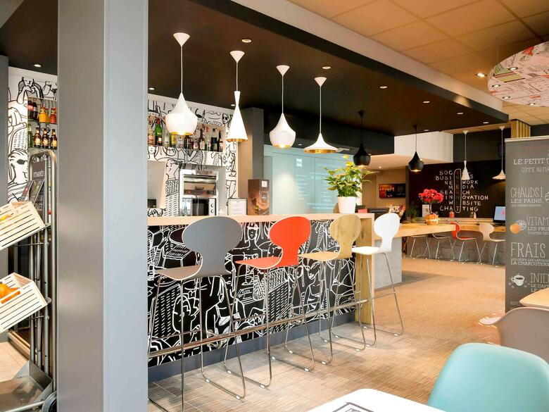 Hotel Ibis Saint Quentin Basilique