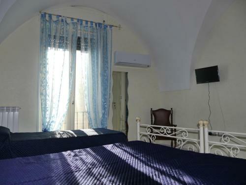 Hostal Casa Destradis B&B