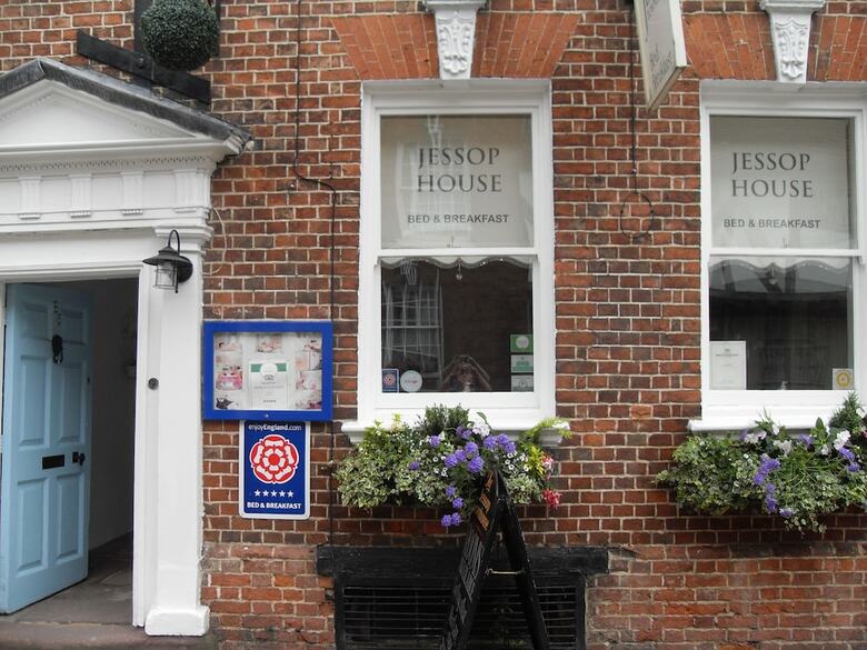 Jessop House - Bed & Breakfast