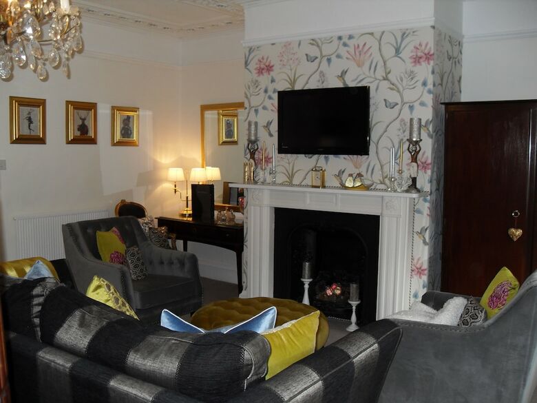 Jessop House - Bed & Breakfast