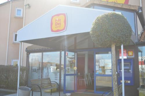 P'tit Dej Hotel Macon Sud (Ex: Akena M�con Sud)