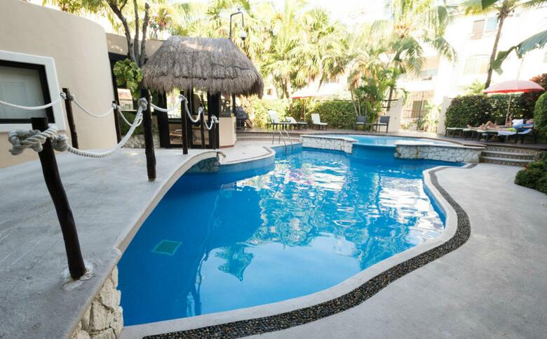 Hotel Riviera Del Sol