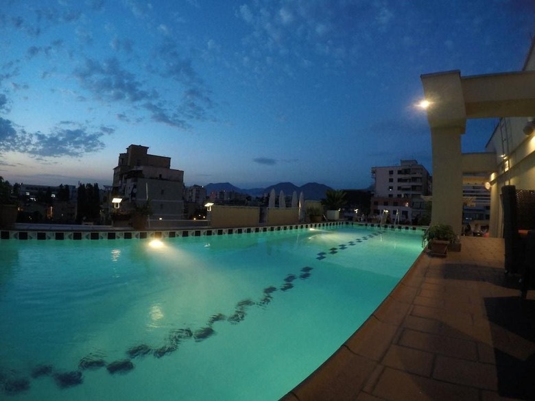 Mondial Hotel