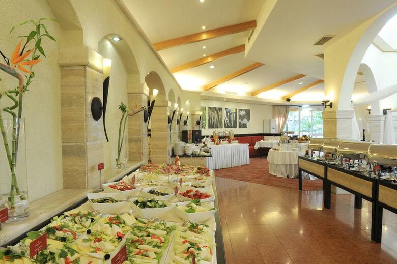 Rogner Hotel Tirana