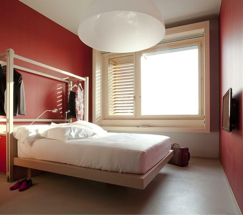 Nu Hotel