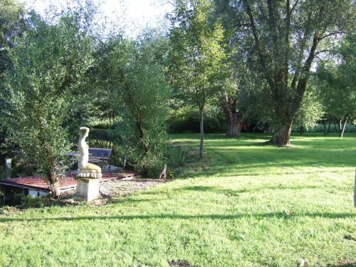 La Maison De L'epous�e B&B