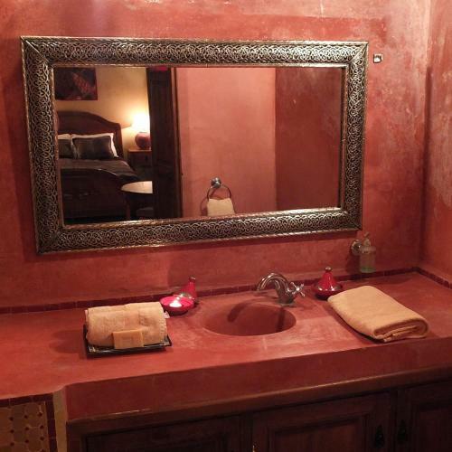 Riad Guesthouse Dar Othmane