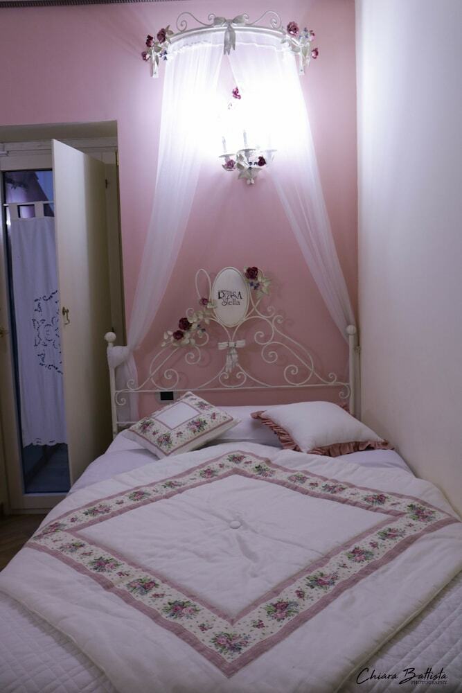 Hostal La Maison Rosa Stella