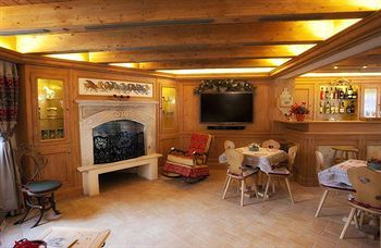 Hotel Garn� Astoria