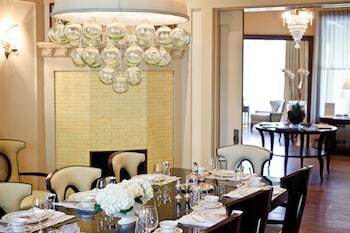 Stonehurst Place Bed & Breakfast