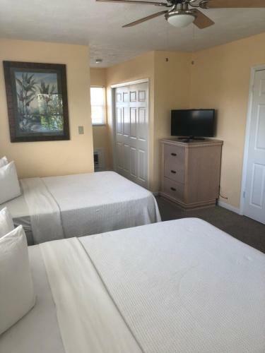 Motel Surf N' Sand