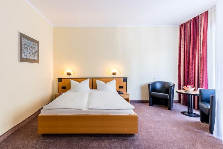 Hotel Azimut Dresden