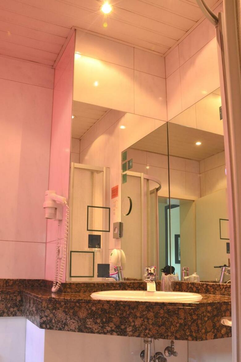Hotel Azimut Dresden