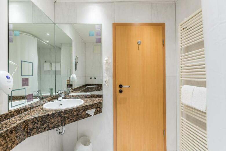 Hotel Azimut Dresden