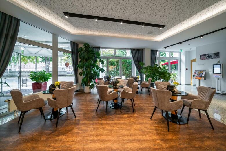 Hotel Azimut Dresden