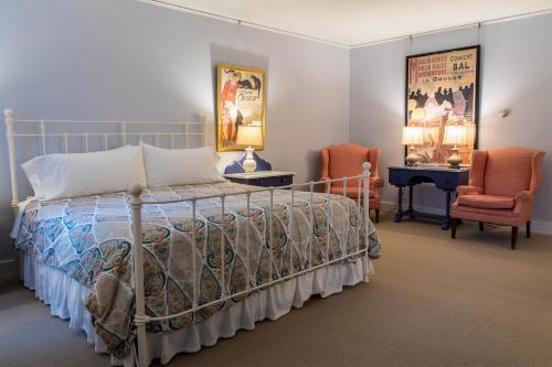 Yellow House Bed And Breakfast