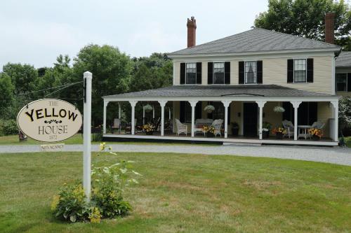 Yellow House Bed And Breakfast