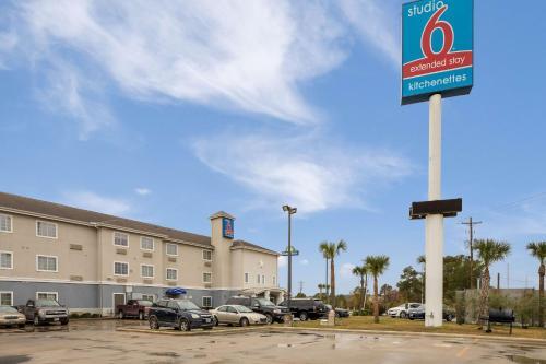 Hotel Studio 6 Sulphur