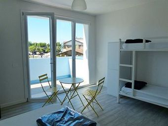 Meet Garda Lake Hostel