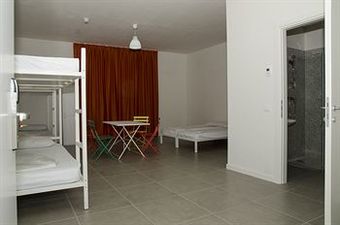 Meet Garda Lake Hostel