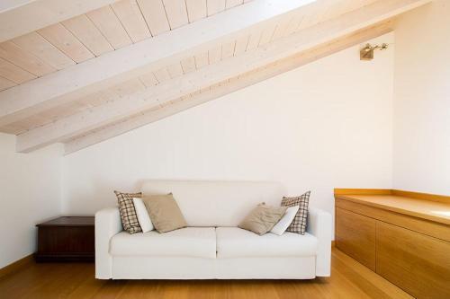 Apartment 23