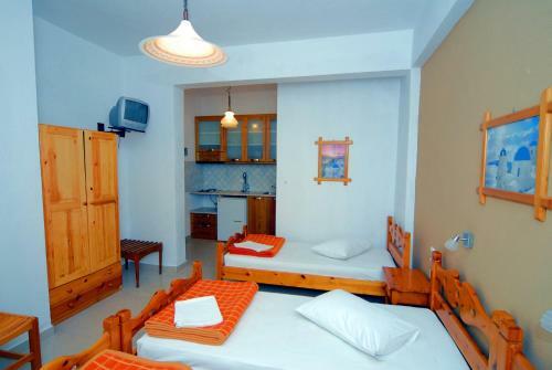 Hostal Aiolos House
