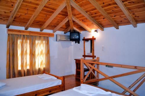 Hostal Aiolos House