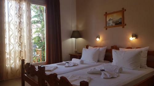 Hostal Aiolos House