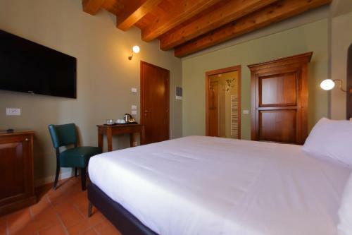 Hostal La Boheme Chambres