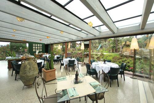Hostal La Boheme Chambres