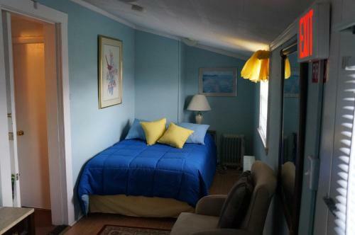 Hostal 463 Beacon Street Guest House