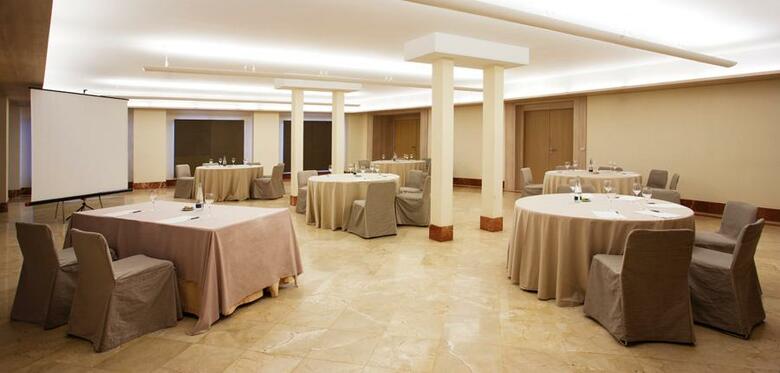 Hotel NH Collection C�ceres Palacio de Oquendo
