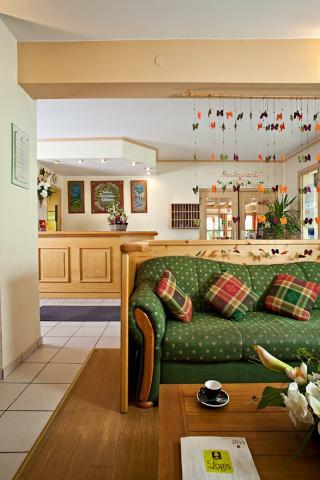 Hotel Athena